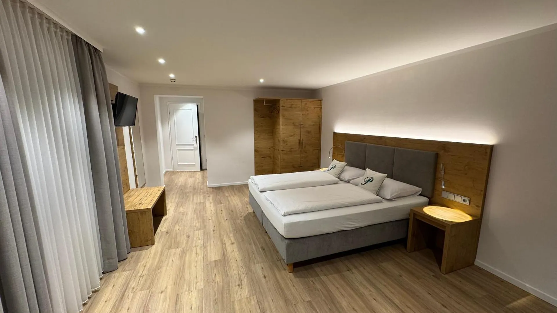 Hotel Gasthof zur Post Benediktbeuern 0*,